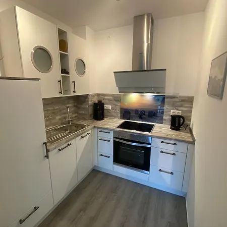 Apartment 2 *